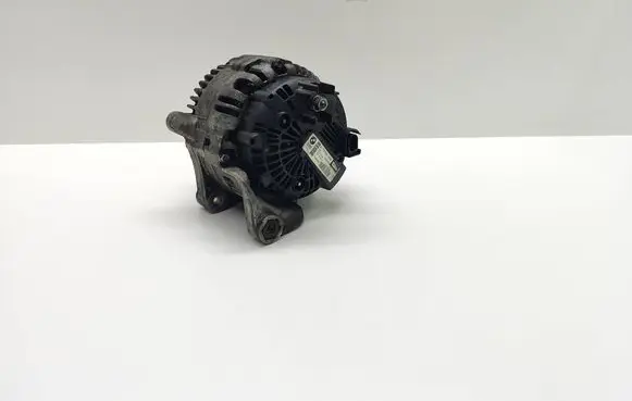 BMW 5 E60 E61 Generator/alternator 7797521 7797521AI01 2543304A