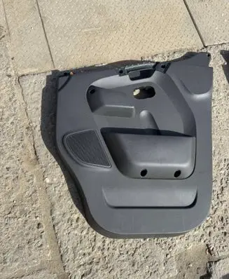 Opel Movano B Front door card panel trim 809001997R