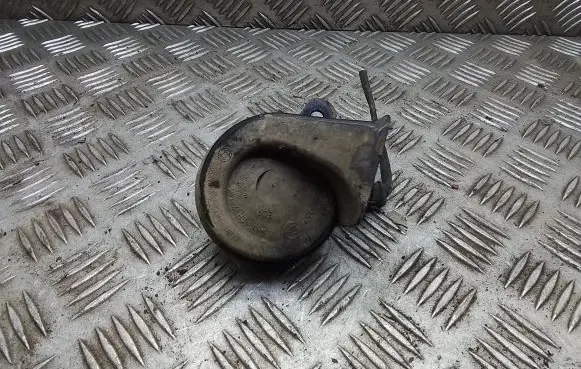 Volkswagen Transporter - Caravelle T5 Horn signal 703881157 E970388 E9703881157