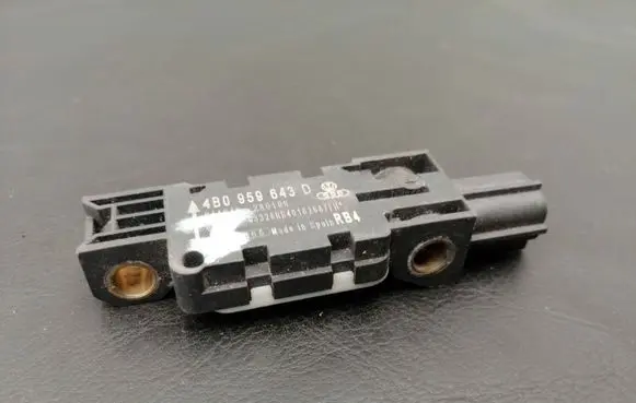 Audi A8 S8 D3 4E Airbag deployment crash/impact sensor 4B0959643D
