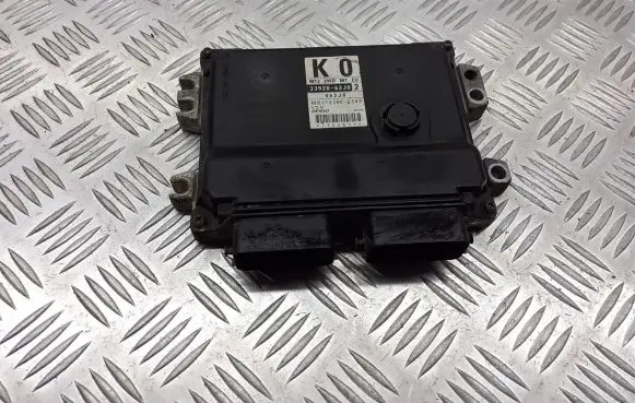 Suzuki Swift I Engine control unit/module ECU 33920-62J02
