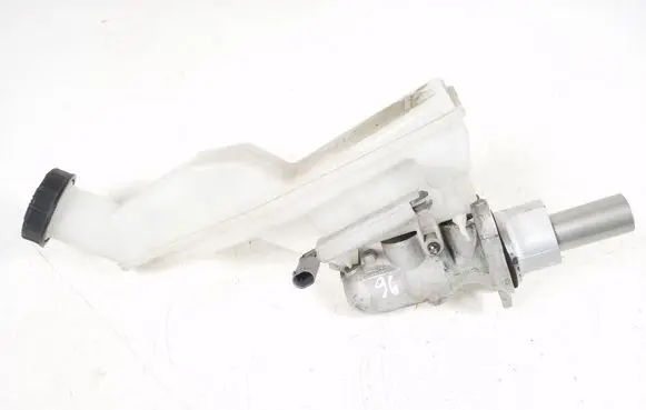 Mercedes-Benz A W176 Master brake cylinder A2464300101 A2464300102
