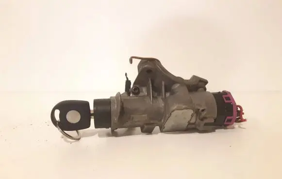 Volkswagen Golf IV Ignition lock 4B0905851C