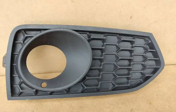 BMW 2 F22 F23 Front fog light trim/grill 8055320 51118055320