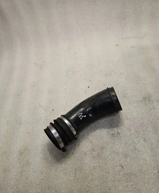 Audi A8 S8 D2 4D Air intake hose/pipe 078129627C