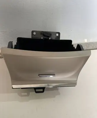 Jeep Grand Cherokee Dashboard storage box/compartment X90026801MR