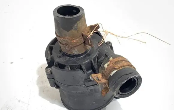 Renault Master III Oil filter mounting bracket 925164GA0A