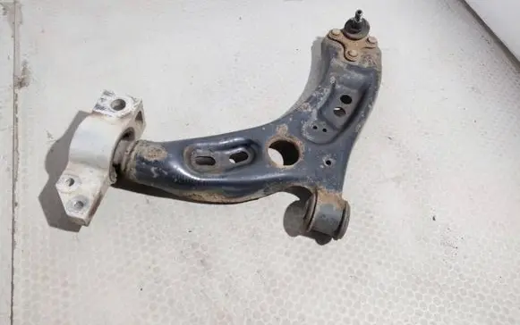 Volkswagen Tiguan Front lower control arm/wishbone