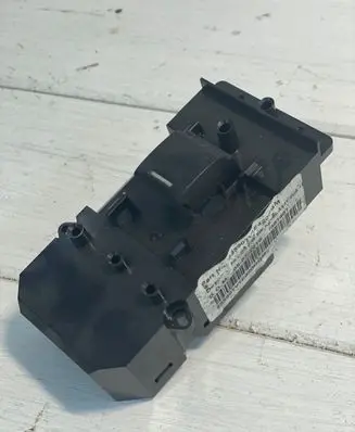 Honda Civic IX Electric window control switch 35760TV0E22 CEWH001026Z 0546G17914