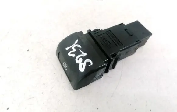 Subaru Forester SF Windscreen/window heater switch