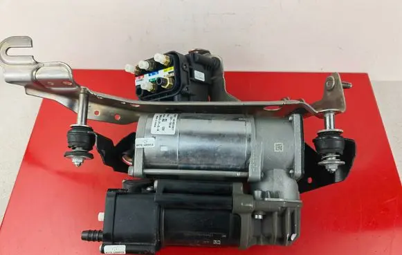 Mercedes-Benz E W213 Air suspension compressor/pump A2133203004 4430200191