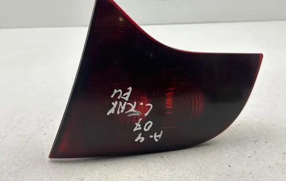 Audi A4 S4 B7 8E 8H Tailgate rear/tail lights 8E9945094 ULO749002 0835230707