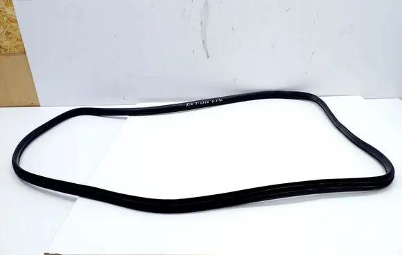 KIA Xceed Front door rubber seal 