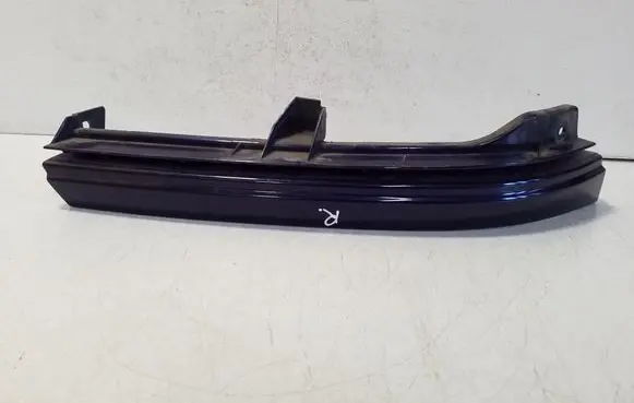 Under headlight/headlamp trim