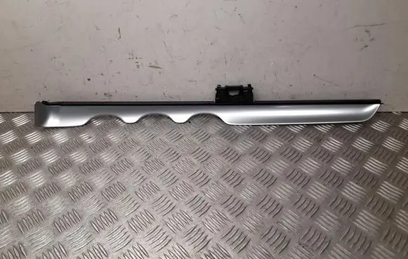 Mercedes-Benz GLC C254 Dash center air vent grill A2546809001
