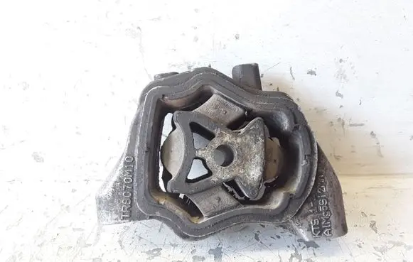 Volvo V70 Engine mount bracket TR8070M10