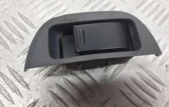 Peugeot 107 Electric window control switch 74232-0H010