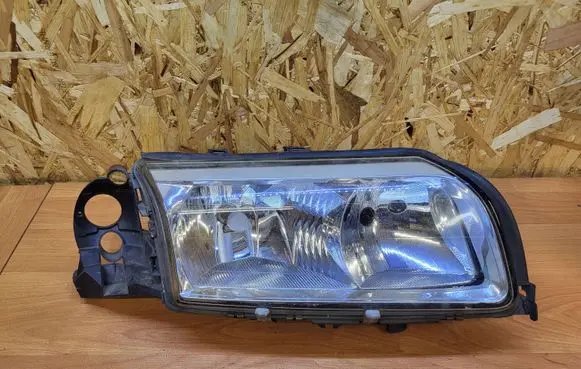 Volvo S80 Headlight/headlamp 8678547 89008459