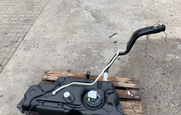 Opel Crossland X Fuel tank 9633283880