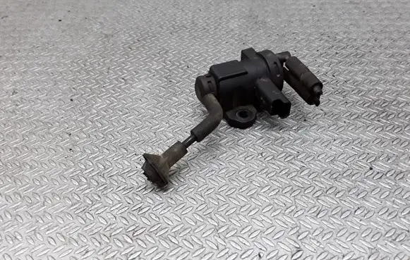 Citroen C5 Turbo solenoid valve 9635704380