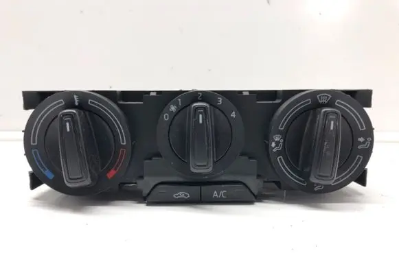 Skoda Fabia Mk3 (NJ) Interior fan control switch 6V0820045D