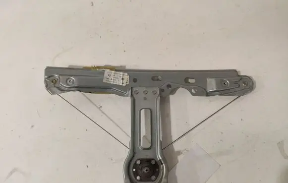 Ford C-MAX II Rear door window regulator motor 920398105