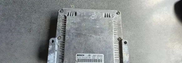 Renault Trafic II (X83) Engine control unit/module 0281010632