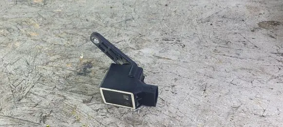 Mercedes-Benz R W251 Headlight/headlamp level sensor A0105427717