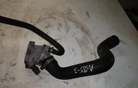 Volvo V70 Thermostat 30777476