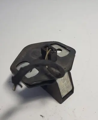 BMW 7 E38 Front door lock loop/hook striker 8176350