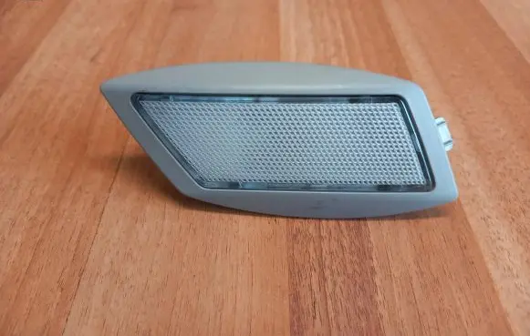 Mercedes-Benz C W204 Boot/trunk interior light A2048205601 166534 2JA00969702