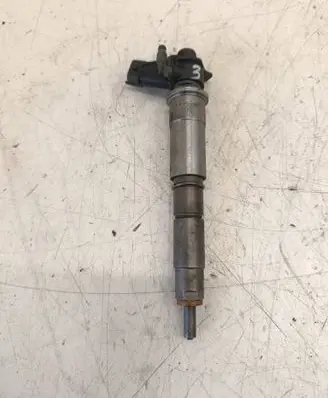 Nissan Navara Fuel injector 0445116033 8899459H828 110823