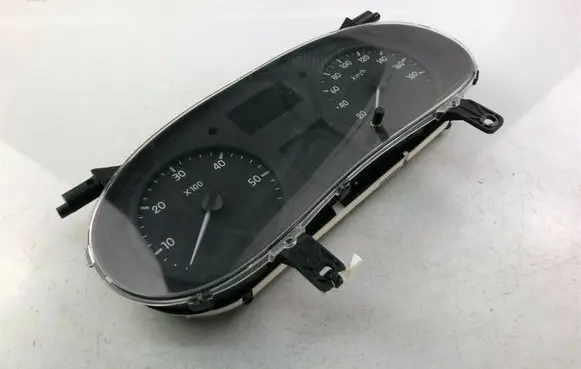 Renault Master II Speedometer (instrument cluster) P8200467952E K3675