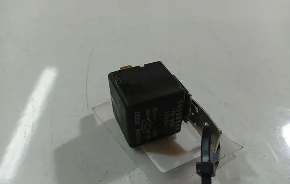 Chevrolet Captiva Other relay 96329341