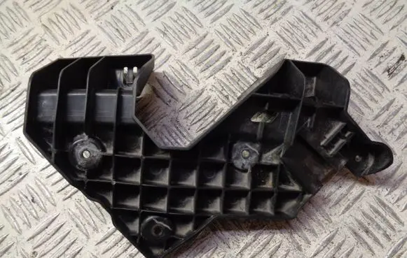 Nissan Pulsar Other engine bay part 