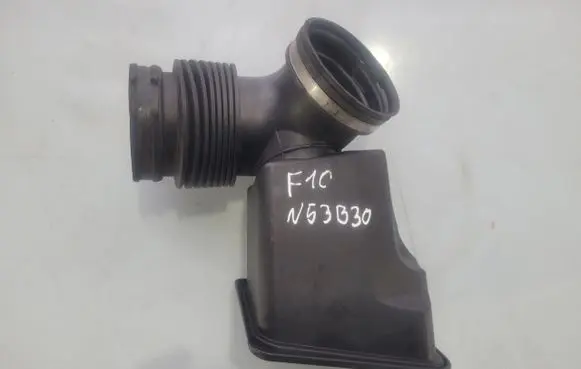 BMW 5 F10 F11 Intercooler hose/pipe 7590595