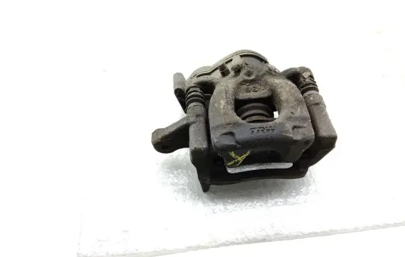 Nissan Qashqai Rear brake caliper