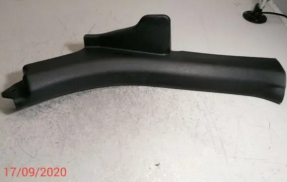 Hyundai i40 Rear seat side bottom trim 858853Z000