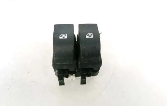 Renault Laguna II Electric window control switch 015090B