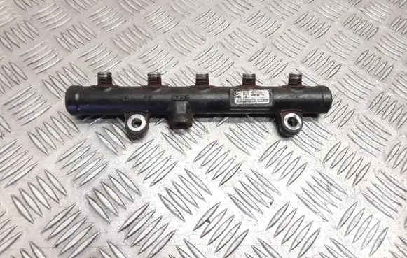 Volvo V50 Fuel main line pipe 9681649580