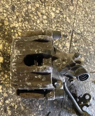 Ford S-MAX Rear brake caliper DAG740425