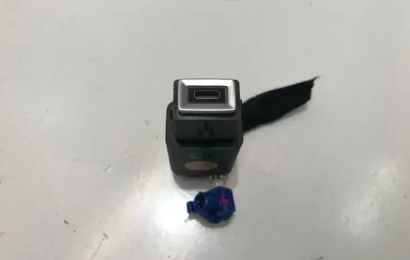 Citroen C5 X USB socket connector 9848394880 98483947V