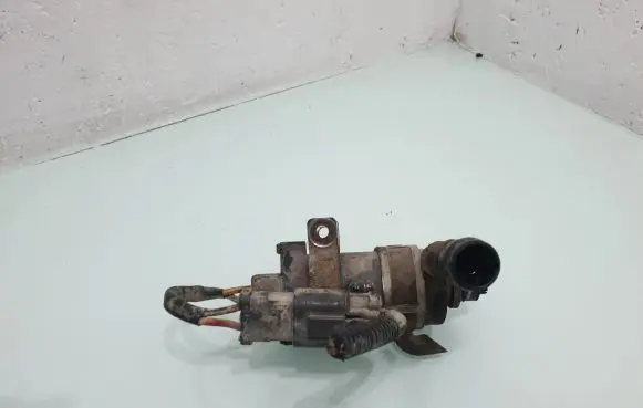 Honda FR-V Headlight washer pump 
