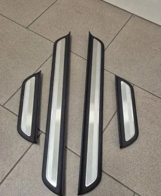 KIA Xceed sill trim set (inner) 