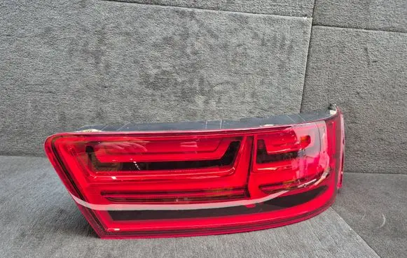 Audi Q7 4M Rear/tail lights 4M0945094E 4M0945094M
