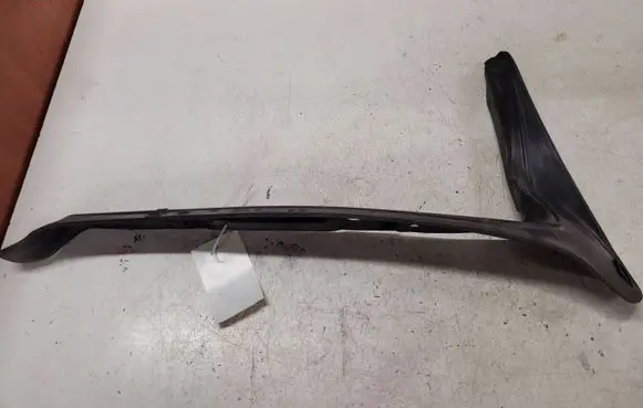 Audi A4 S4 B8 8K Fender end trim 8K0821111A