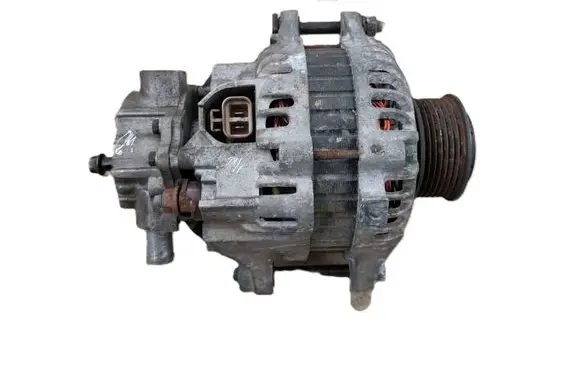 KIA Sorento Generator/alternator AF111393 373004A110