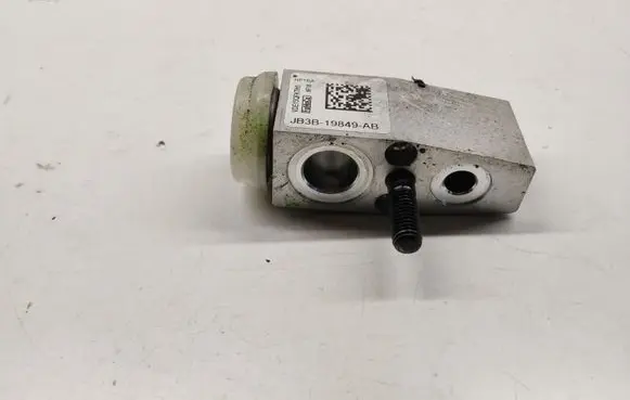 Ford Ranger IV Air conditioning (A/C) expansion valve JB3B19849AB