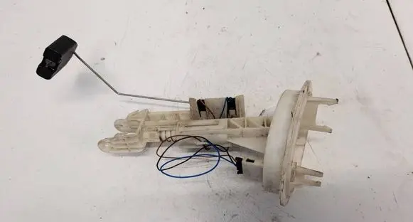 Volkswagen PASSAT B8 Fuel level sensor 3Q0919673C