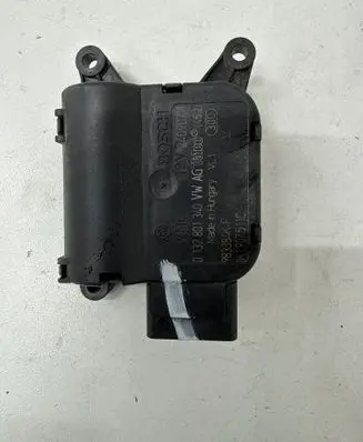 Volkswagen Golf V Air flap motor/actuator 1K1907511C